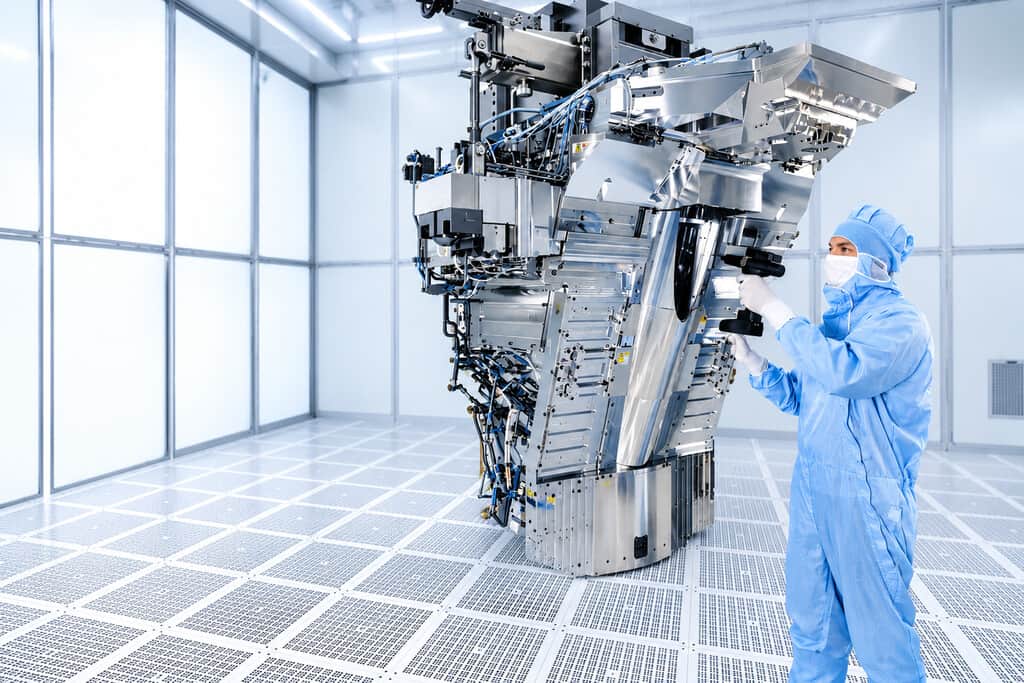 Zeiss asegura que China va 15 años por detrás de sus ópticas para fotolitografía
