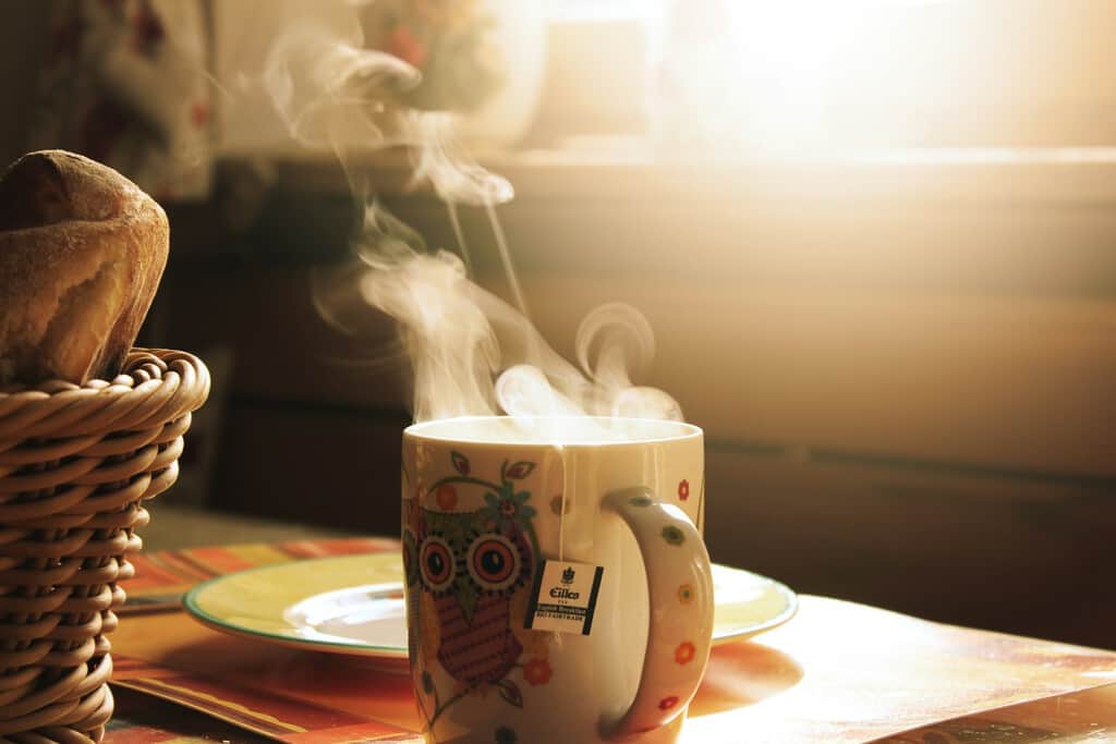 Tomar el café o el té demasiado caliente puede triplicar el riesgo de cáncer de esófago. La clave está en la temperatura