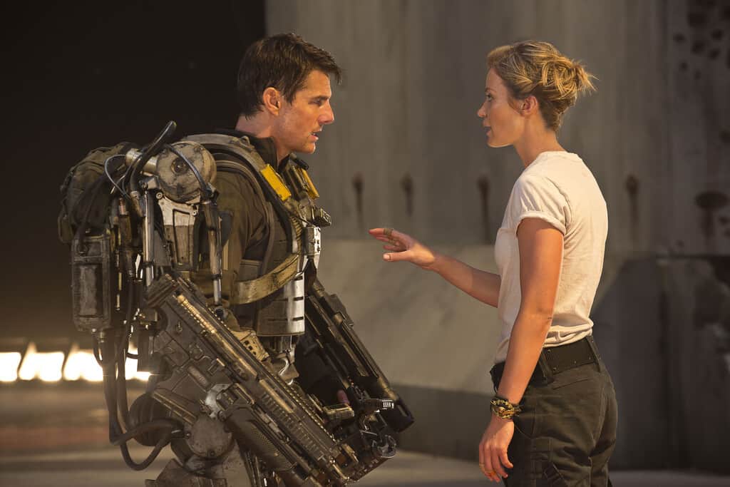 Tom Cruise y Emily Blunt presentaron en 24 horas y en dos continentes una de las mejores pelis de ciencia ficción de los últimos 15 años