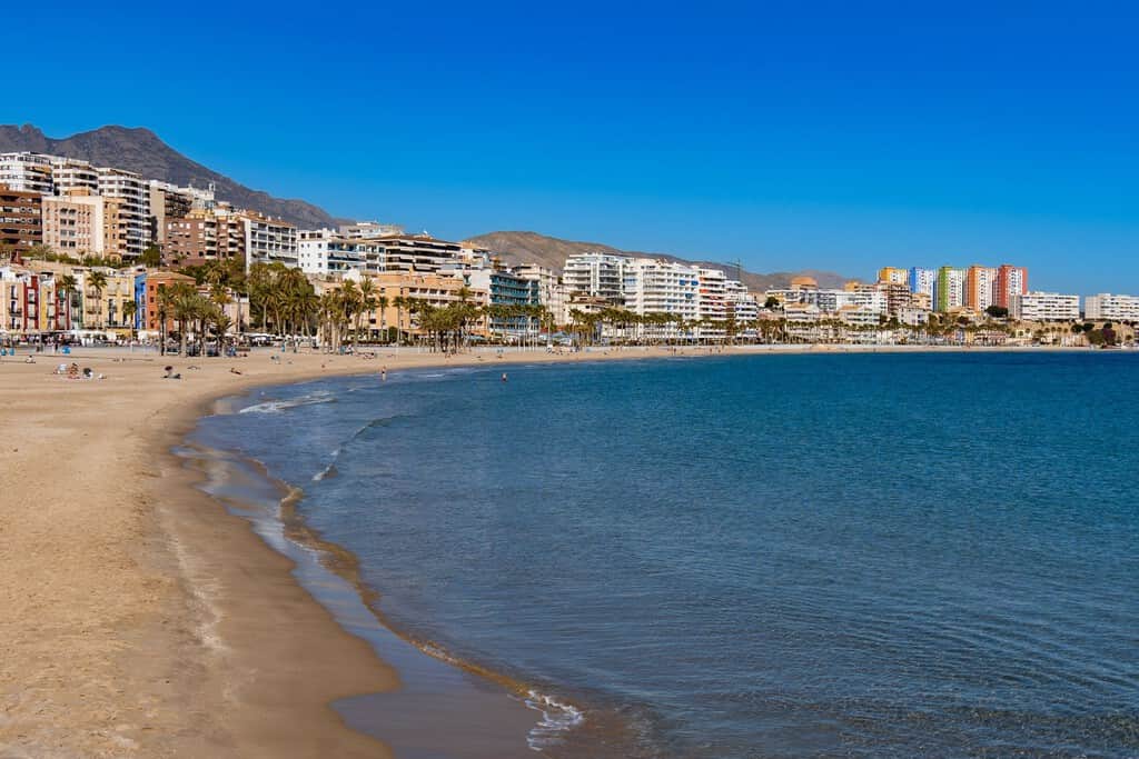 El Mediterráneo se resiste a despedir el verano: el agua sigue disparada y la ciencia explica por qué