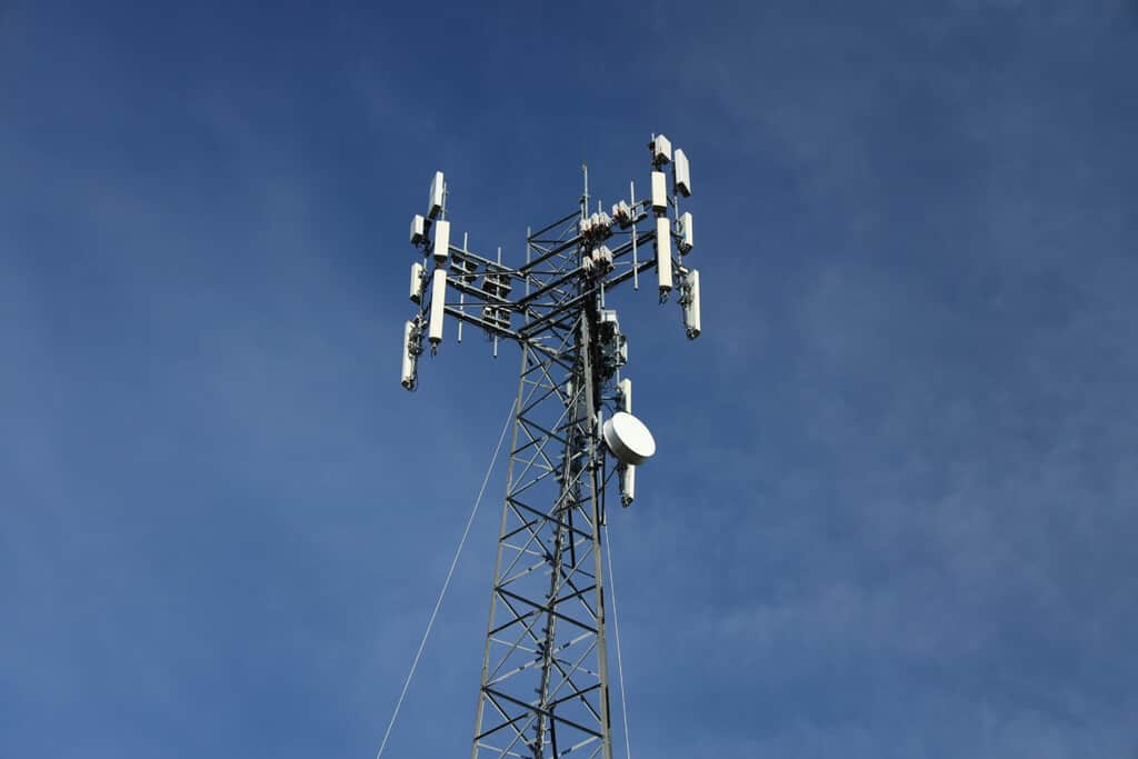 Queremos apagar el 2G y el 3G porque están obsoletos. El problema es que millones de coches y ascensores todavía no se han enterado