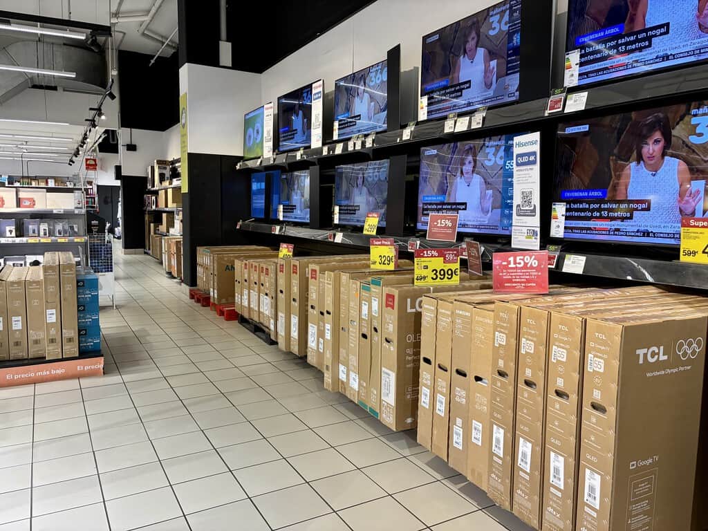 Carrefour tiene hoy a precio de liquidación esta tele LG OLED con hasta 144 Hz y Dolby Vision ideal para videojuegos