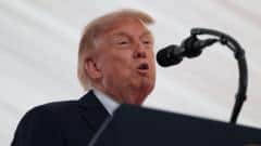 Trump asegura que la reunificación de Irlanda sería "algo fantástico" durante una visita a Dublín
