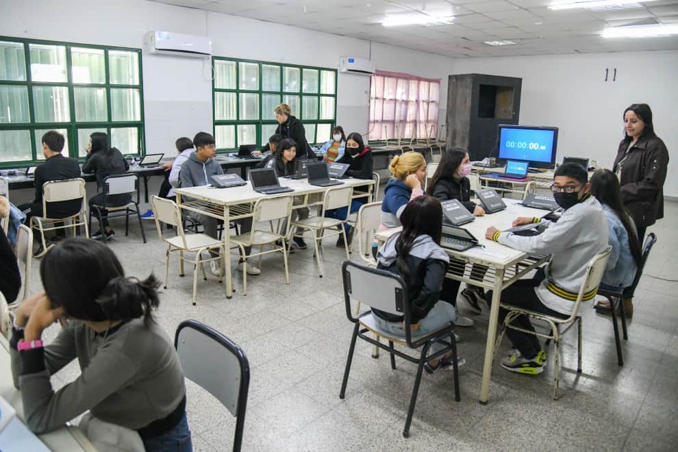 Fuerte retroceso argentino en las pruebas PISA: bajaron Matemática, Lectura y Ciencias