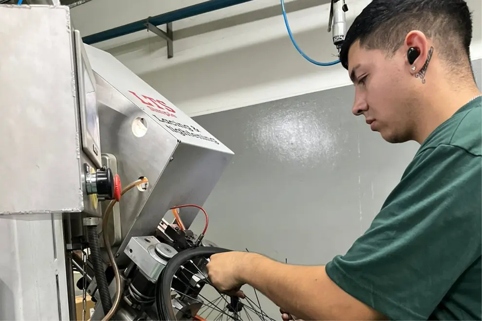 La industria y la construcción volvieron a caer con fuerza en julio