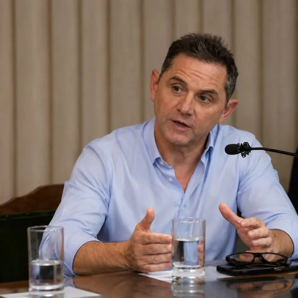 Ribetti pide escriturar las 400 Viviendas y terminar con las restricciones comerciales: “El derecho de los vecinos no puede depender de la voluntad del intendente”