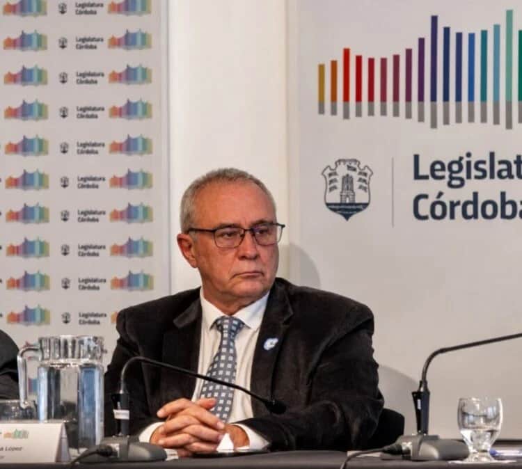 Gispert llevó a la Legislatura un proyecto para transparentar en tiempo real el uso de fondos públicos