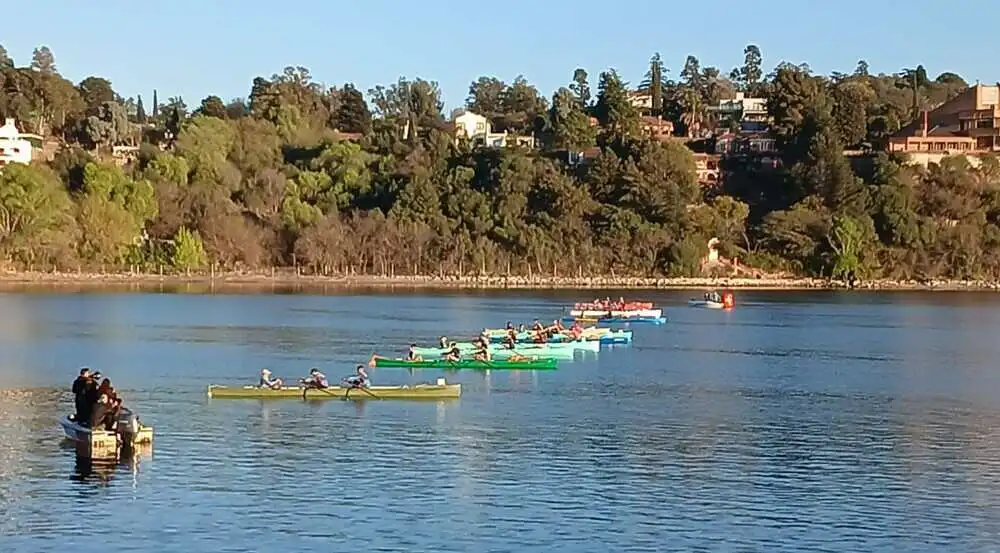 El San Roque fue sede de la séptima Regata de Remo Travesía “Vuelta al Lago”