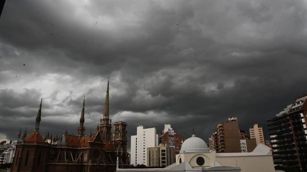 Alerta por tormentas en Córdoba: advierten por lluvias intensas, ráfagas y granizo