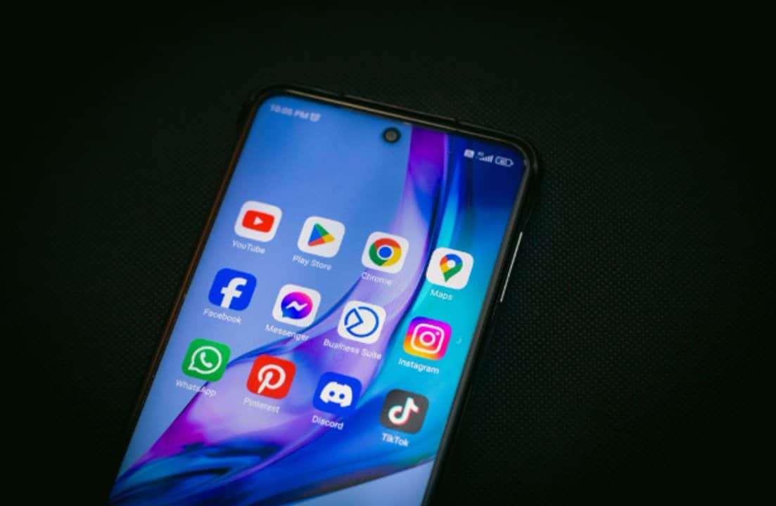 Cómo descargar videos de Pinterest y de TikTok online de la forma más fácil en 2026
