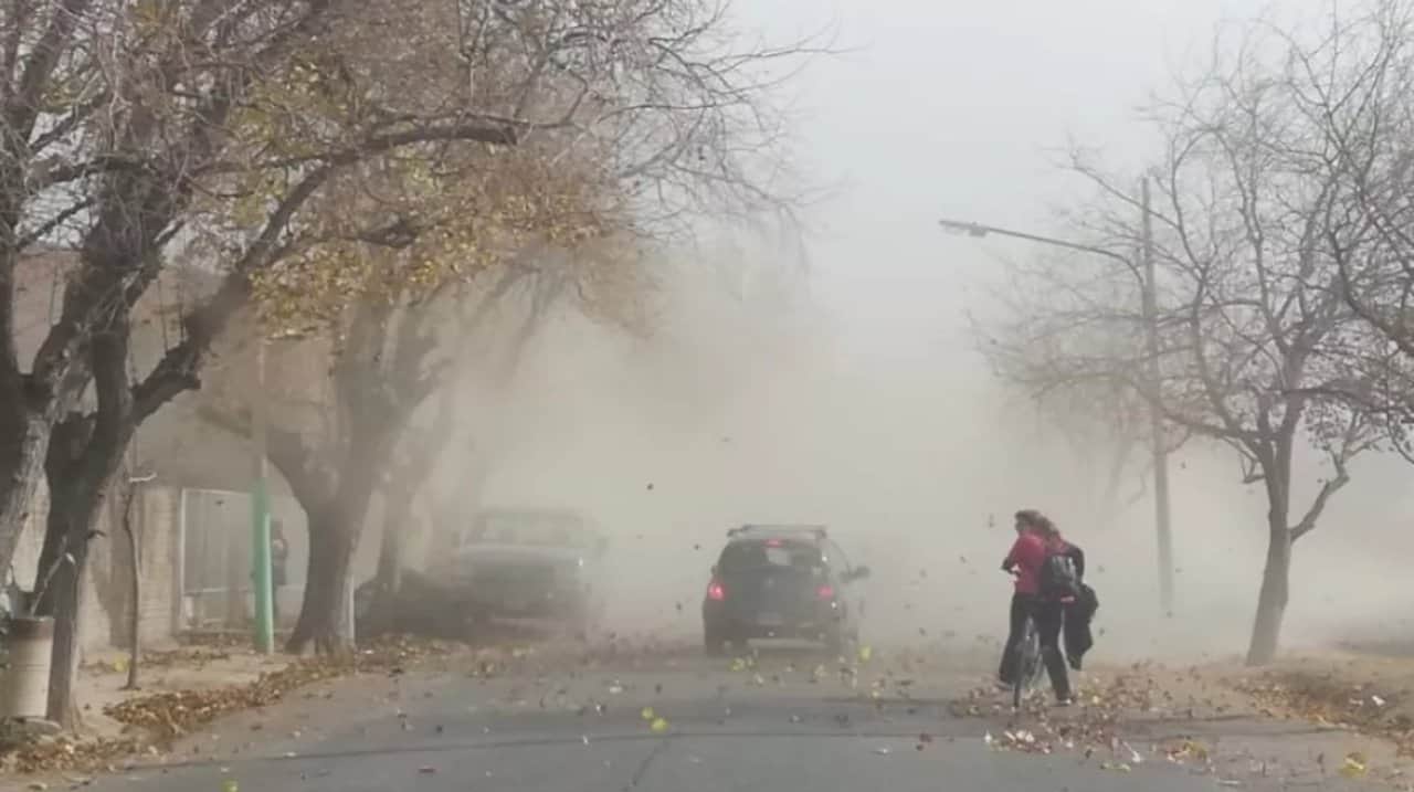 Advierten por fuertes vientos y hay riesgo elevado de incendios en Córdoba