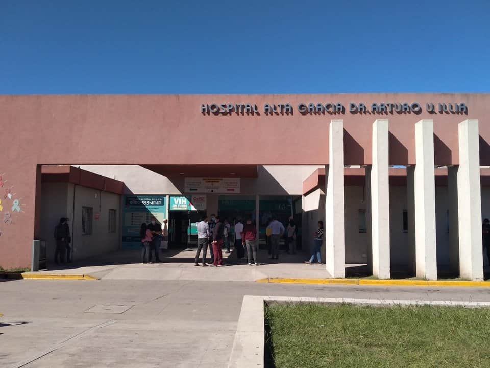 Alta Gracia: un choque entre un auto y una moto dejó a una joven internada en grave estado