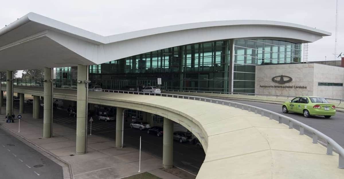 Medida de fuerza en aeropuertos: sólo se garantizarán vuelos sanitarios, humanitarios y oficiales