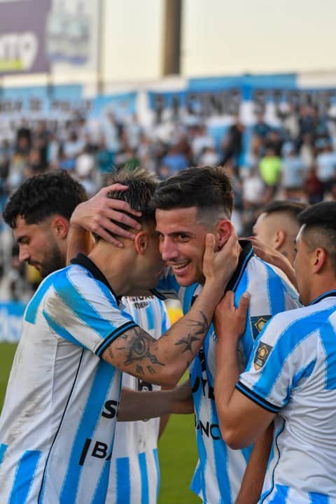 Racing de Nueva Italia va por el Reducido: visita a Defensores con la moral en alto tras vencer a Colón