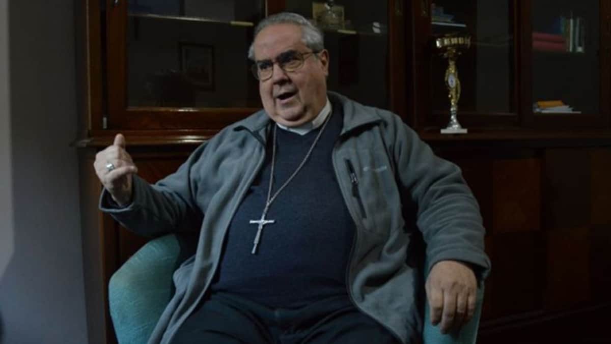 El arzobispo Rossi apuntó contra el rumbo económico: “La macroeconomía no baja al plato”