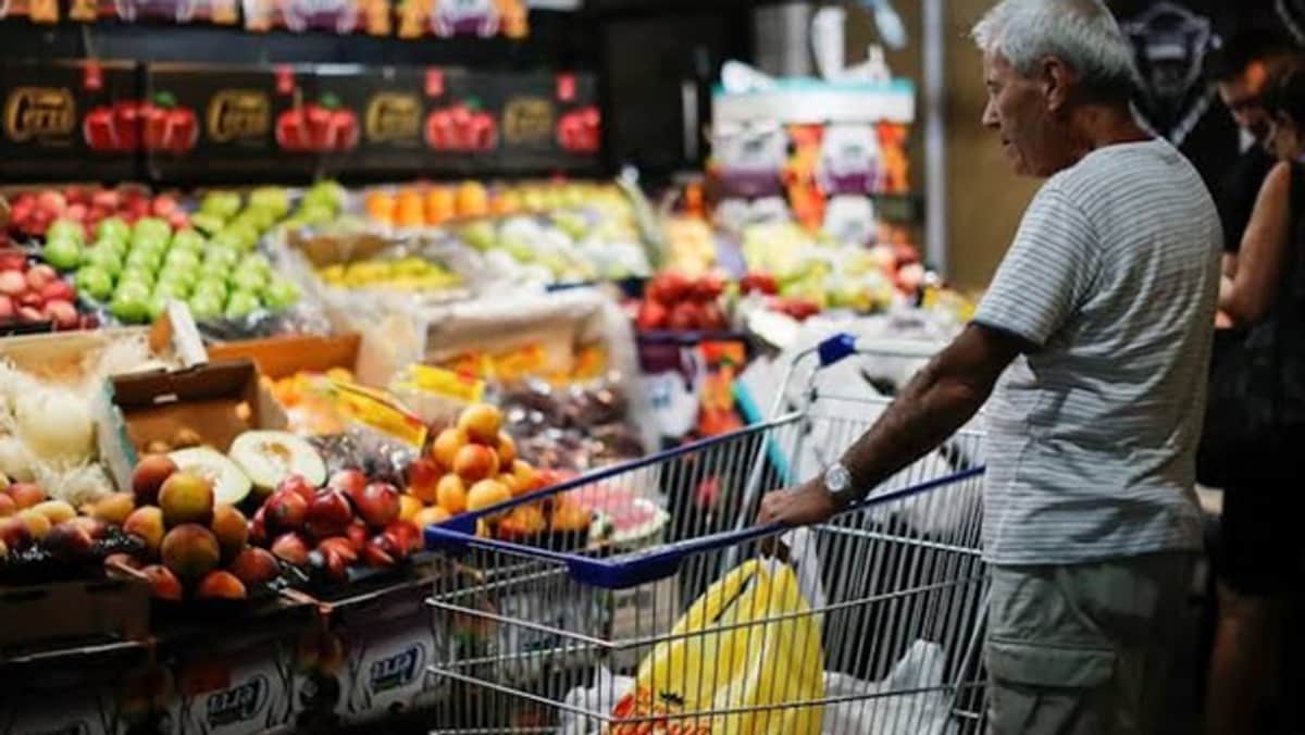 La inflación de agosto fue 1,7% y alcanzó 33,5% en los últimos doce meses
