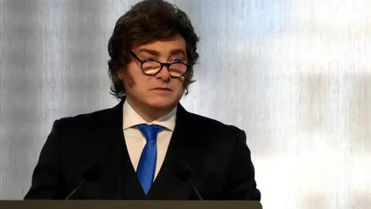 Javier Milei suspendió un viaje a Londres en medio de la escalada de tensión por Malvinas