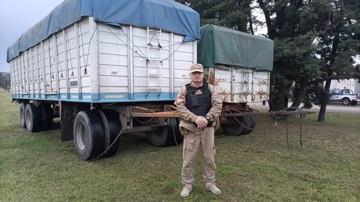 Delito rural en Córdoba: tres detenidos y secuestro de maquinaria por un robo millonario de cereales