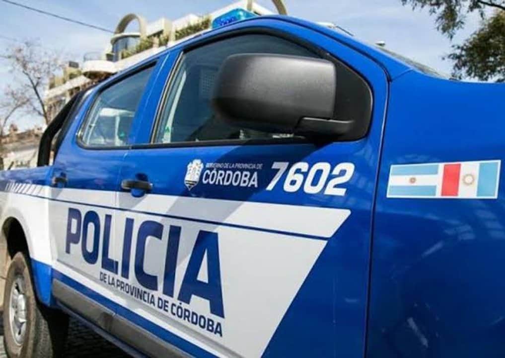 Tragedia en Córdoba: murió un motociclista tras colisionar contra un auto