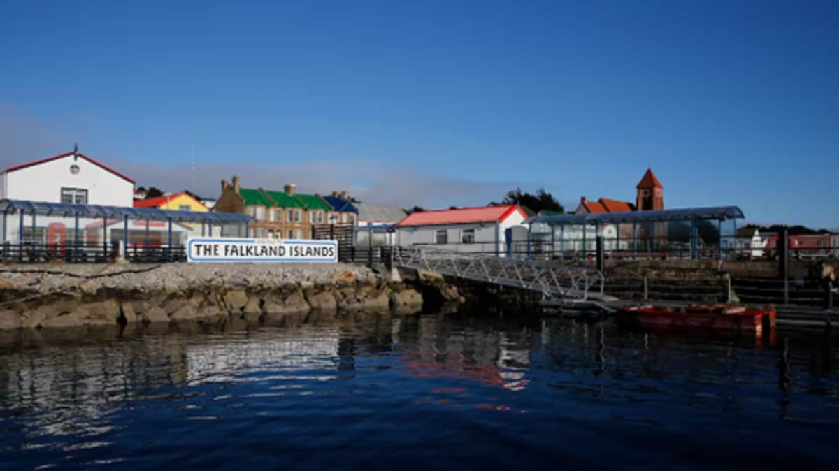 El Reino Unido desafió a la Argentina con un respaldo a las operaciones en Malvinas