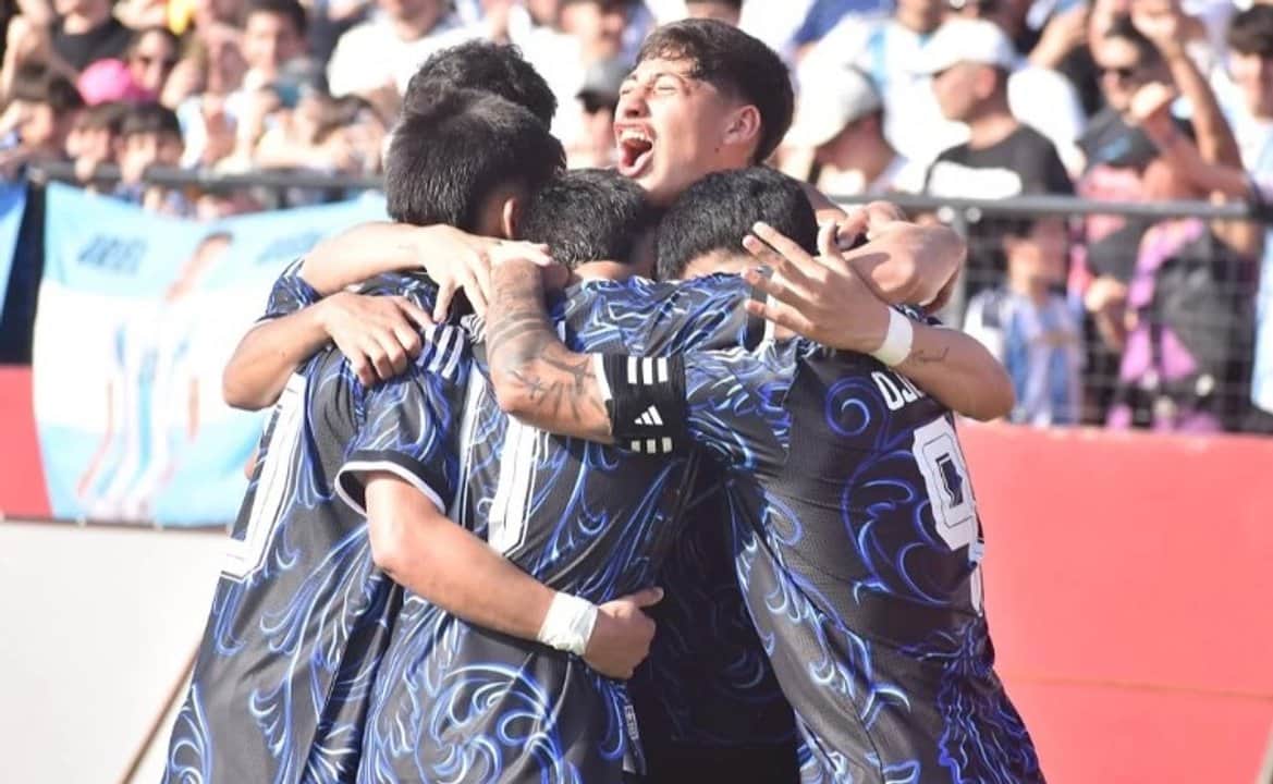 Triunfo clave en los Juegos Suramericanos: Argentina venció a Uruguay con sello de recambio
