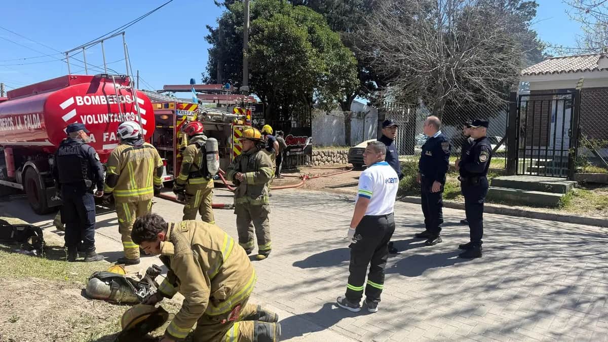 La Falda: un incendio alcanzó un depósito de garrafas
