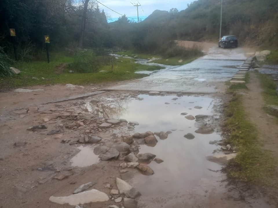 Interior de Córdoba: murió tras caer de su bici y crece el reclamo por los vados