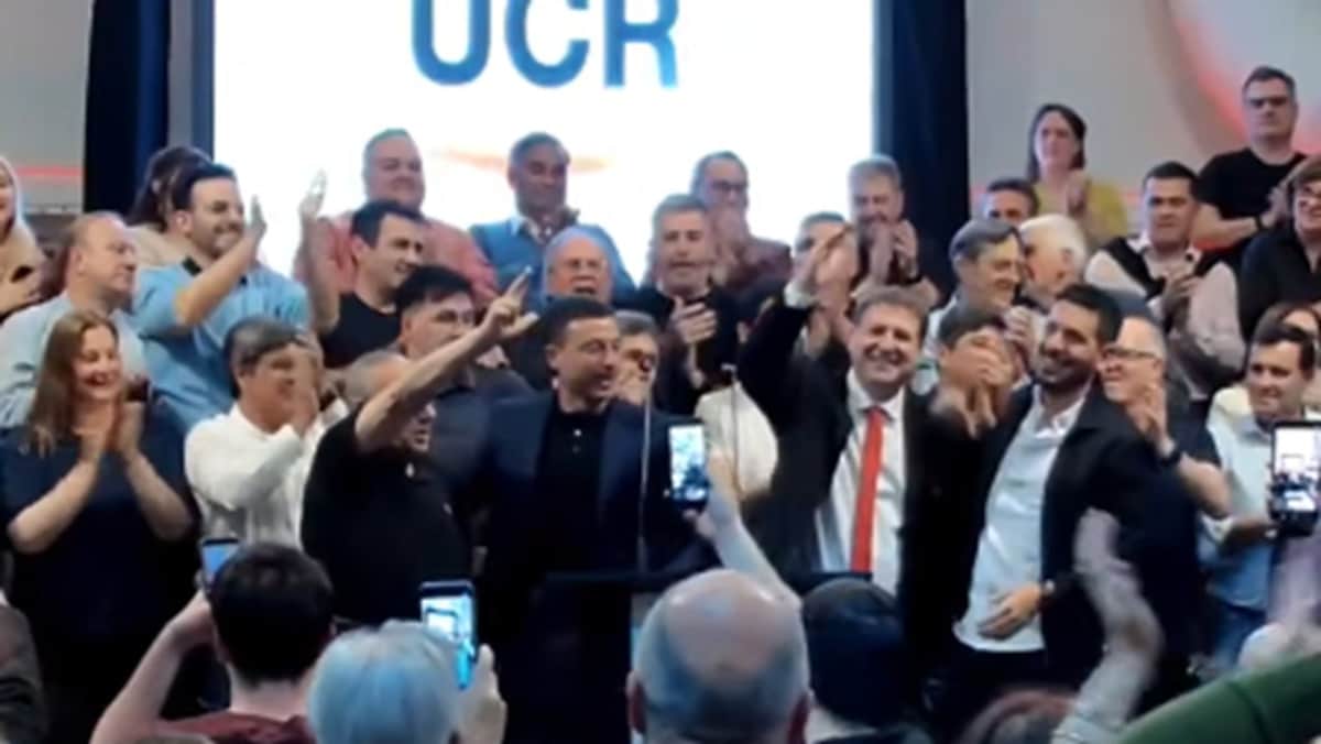 Las nuevas autoridades de la UCR Córdoba asumieron con pedidos de expulsiones internas