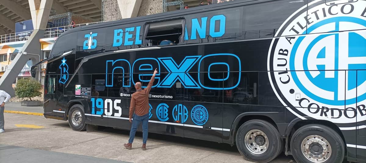 Dos detenidos tras el ataque al micro de Belgrano en el Kempes