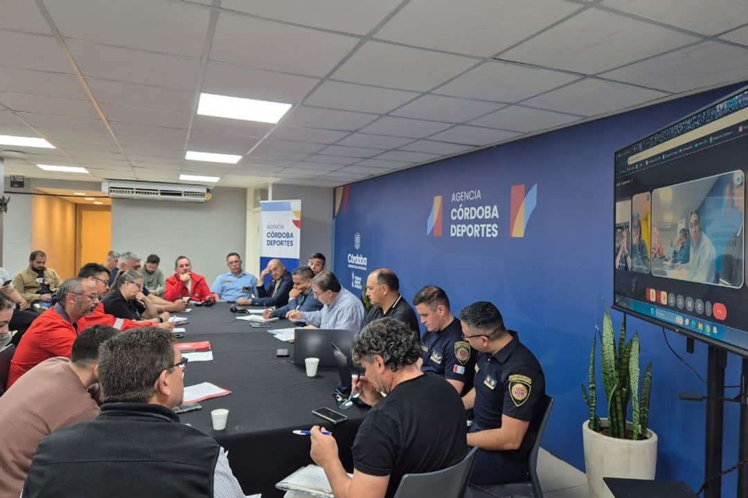 Fuerte operativo de seguridad para Instituto-Boca: ambas hinchadas y amplio despliegue