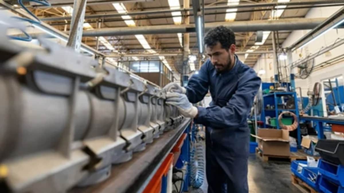 La actividad industrial y la construcción con caídas interanuales en agosto