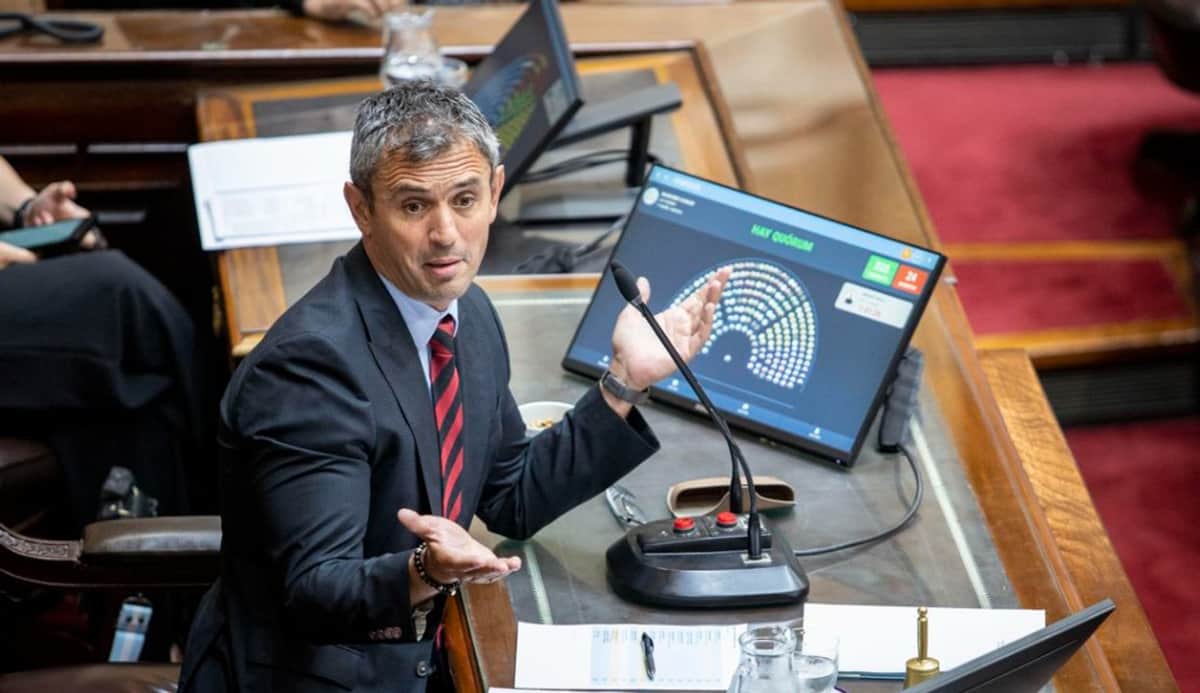 El Gobierno activa un plan de contención en Diputados para blindar el DNU 70-23