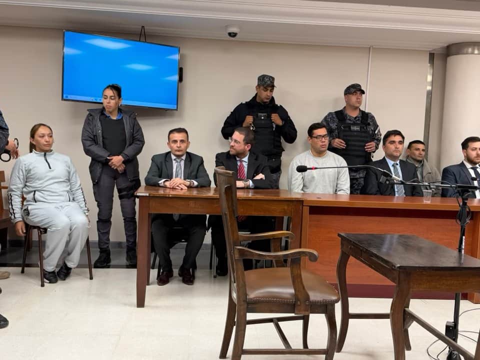 Crimen de Aralí Vivas: prisión perpetua para los tres acusados