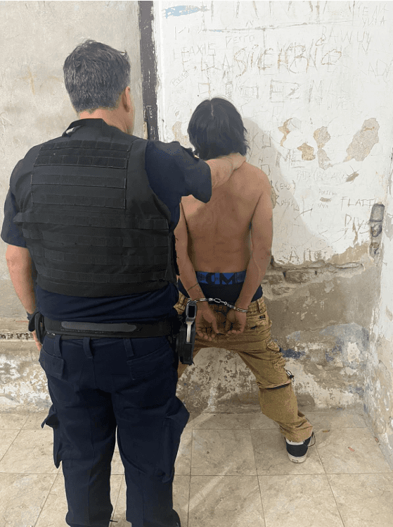 Policiales: detuvieron a un hombre en Oliva tras agredir a una mujer, provocar daños e herir a un efectivo policial