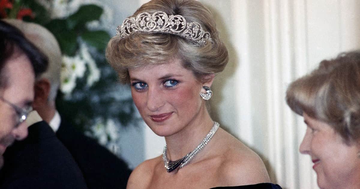 Roberto Devorik, a 29 años de la muerte de Lady Di: "Mientras viva el rey, la memoria de Diana estará en la niebla inglesa"