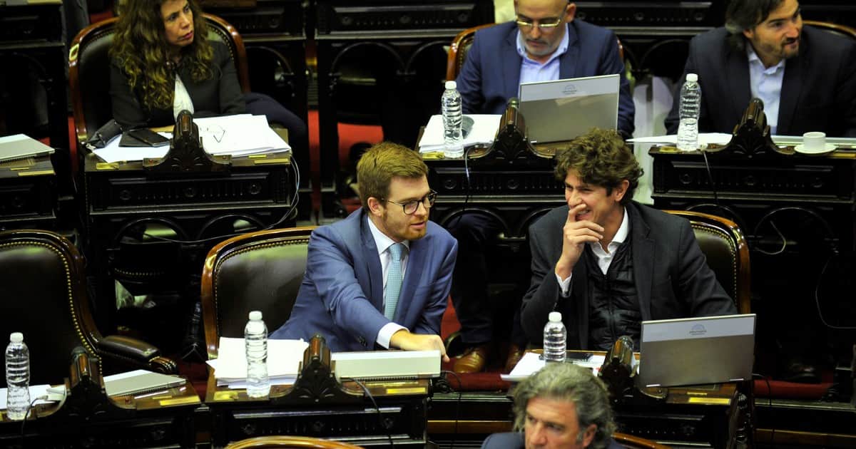 Tras los insultos de Milei, diputados opositores viajan a Brasil para "recomponer" la relación con Lula