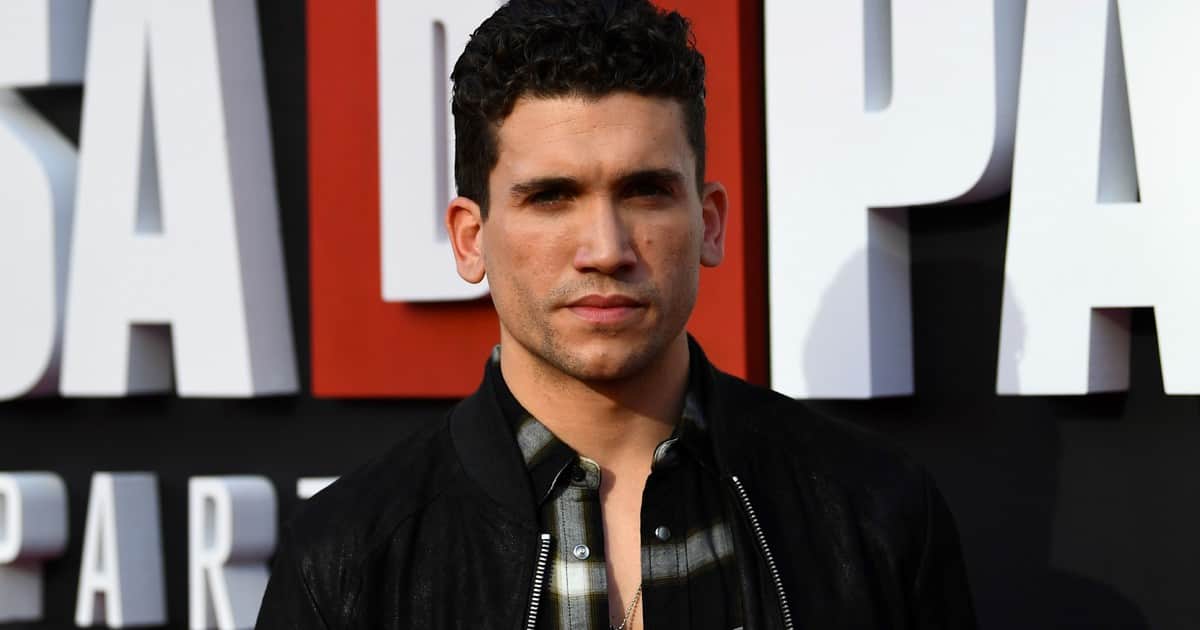 Jaime Lorente, actor y director de cine, habla de las mujeres que marcaron su vida: "Las grandes mujeres de mi vida me han enseñado a ver las cosas desde un lugar muy honesto, a abrazar mi vulnerabilidad"