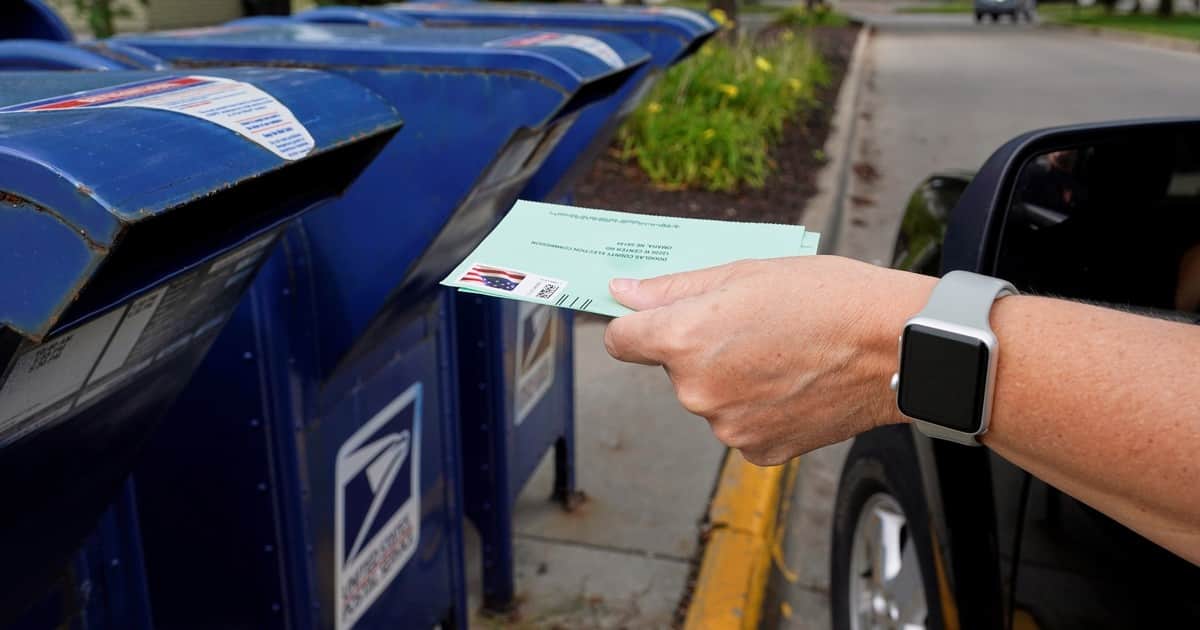 Oficial y confirmado: ya entró en vigor la nueva regla del Servicio Postal para las boletas por correo vinculada a una orden de Trump