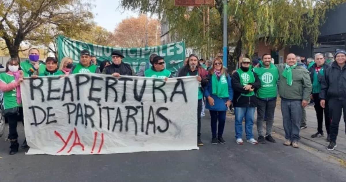 El Gobierno busca flexibilizar el cepo salarial y propone un piso de $1 millón para los sueldos más bajos