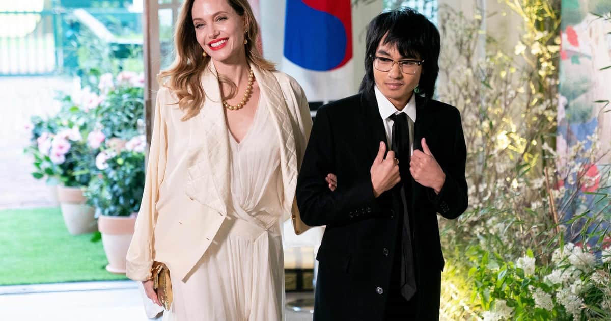 El hijo mayor de Brad Pitt y Angelina Jolie se quitó oficialmente el apellido paterno