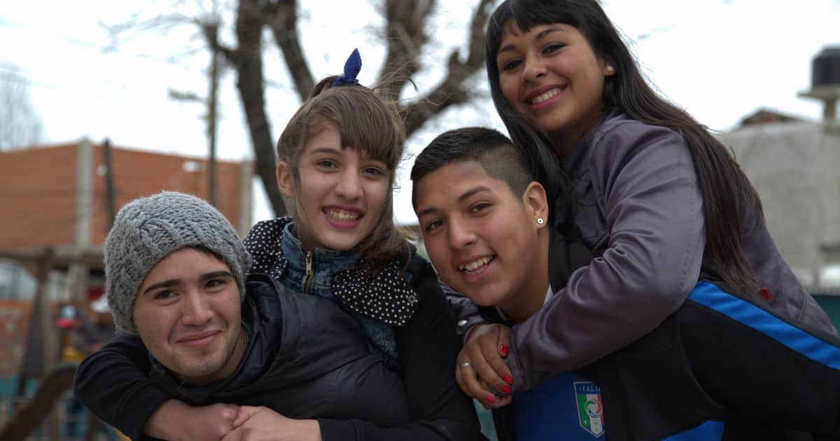 La baja de la natalidad y la desigualdad que ven las jóvenes