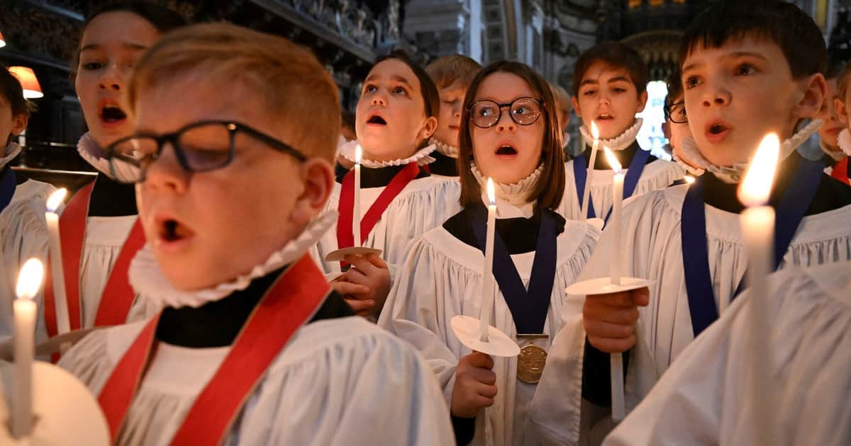 "Insulto y locura": la histórica Catedral de St. Paul contrata a un DJ por cuatro años