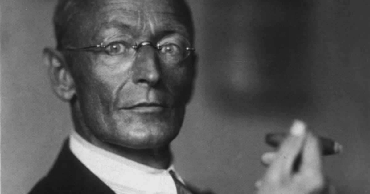 Hermann Hesse, escritor y premio Nobel: “Para que suceda lo posible, primero es necesario insistir en aquello que parece imposible, hasta abrir el camino”