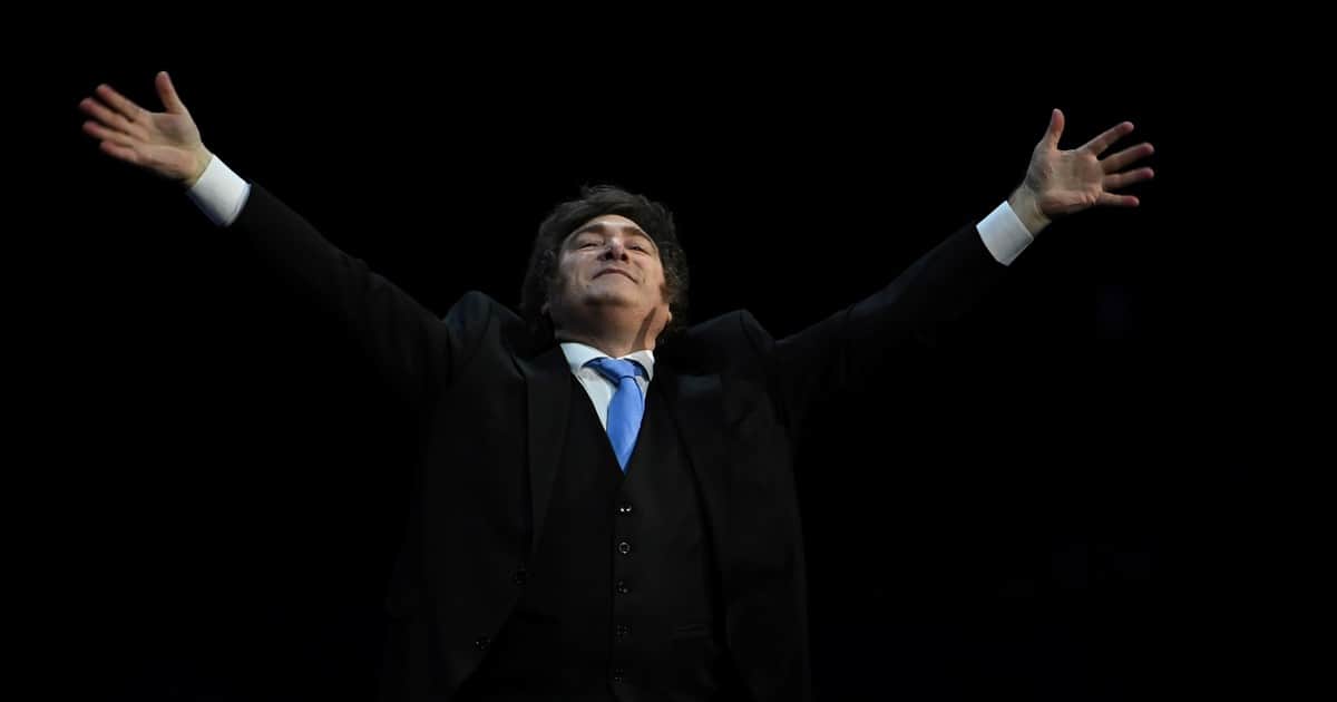 Una nueva encuesta midió a Milei en balotaje contra Kicillof, Cristina y Massa: diferencias de 2% a 5%