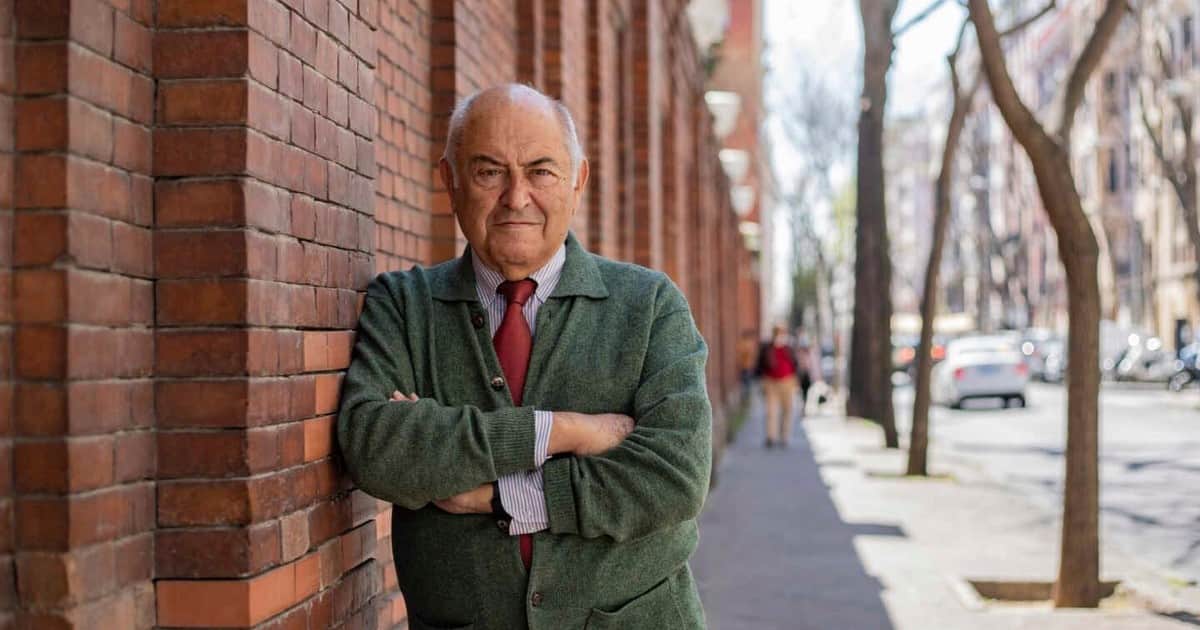 José Antonio Marina, filósofo español, 87 años, sobre la educación de los hijos: "Educar a alguien es uno de los mejores medios de educarse a sí mismo. No se puede ayudar a crecer sin aumentar la propia estatura"
