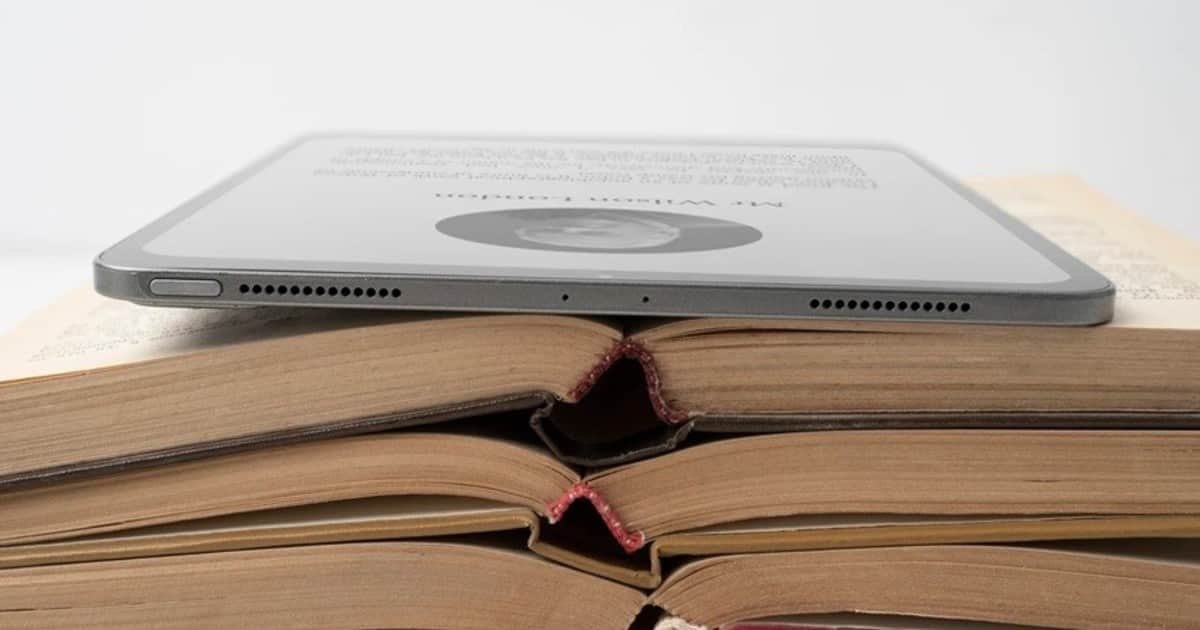 Los lectores califican mejor los textos de IA cuando creen que son humanos