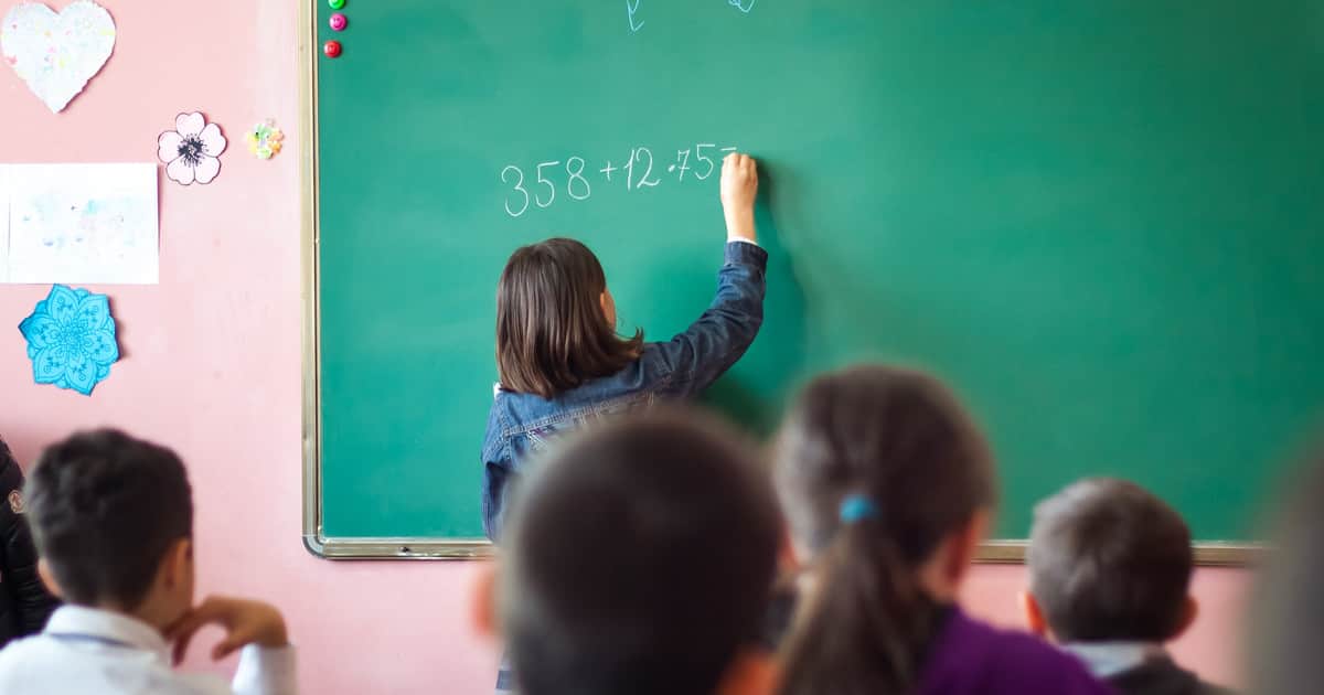 Armas en la escuela: responsabilidad que no empieza en la mochila