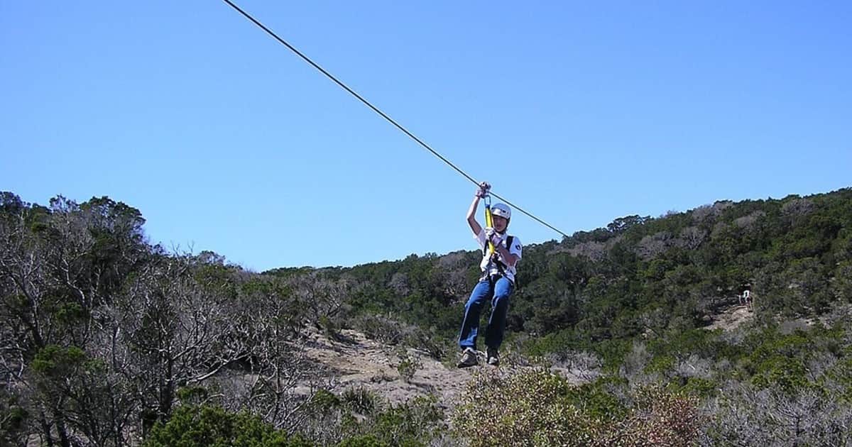 En Texas: el pueblo a menos de una hora de Austin que pocos conocen y se es un paraíso en medio de la región montañosa