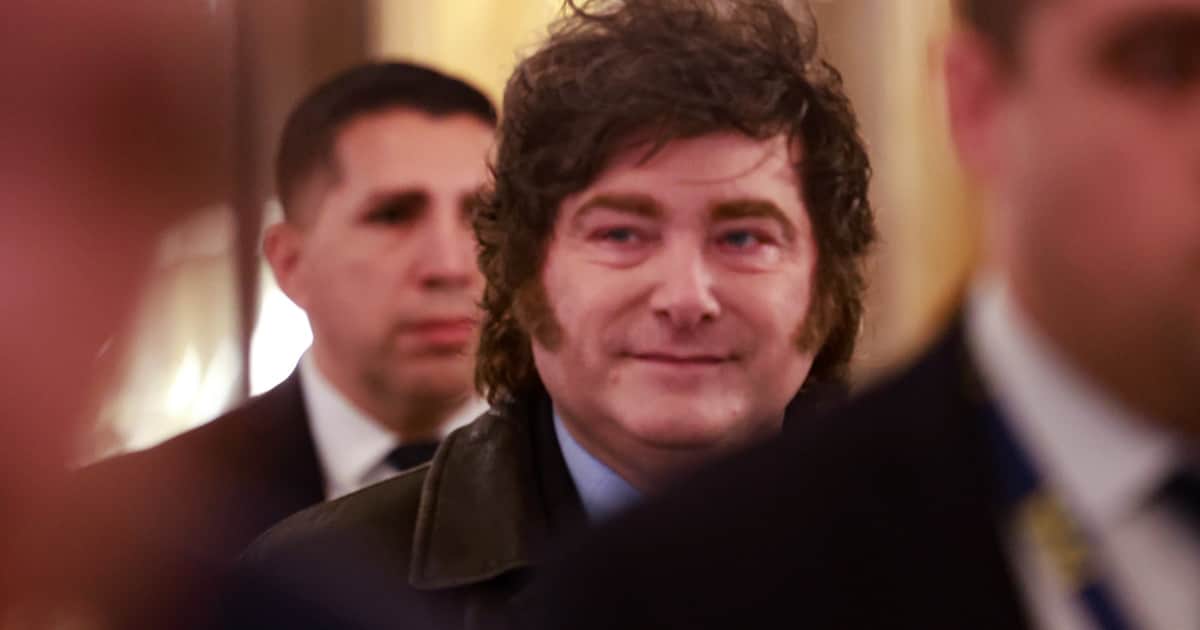Javier Milei ojea su ancho de espadas: la inflación podría ser la más baja en más de un año