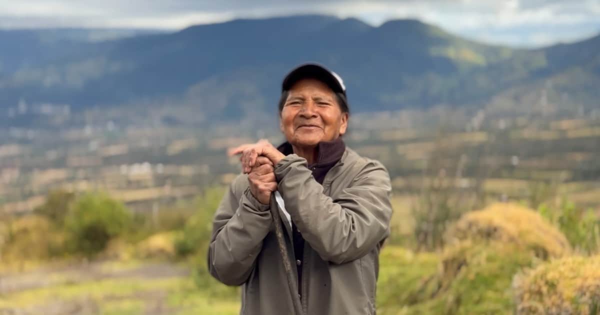 Angelito, el último guardián de la neblina, 75 años: "Vivo solo desde hace 23 años a 3 mil metros de altura en una casa de paja y lodo"